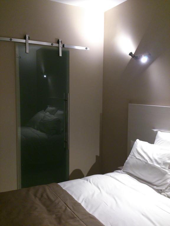 Hotel Les Petits Oreillers Saint-Martin-d'Ardeche Room photo